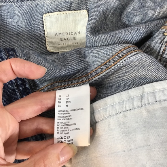 American Eagle Outfitters Graffiti Denim Jacket - Picture 9 of 9